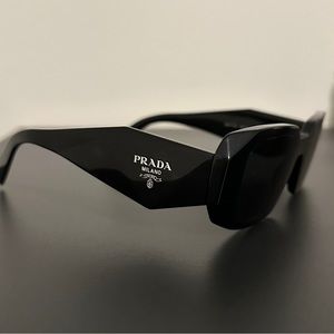 Prada Women's Sunglasses AUTHENTIC (DELETING SOON)